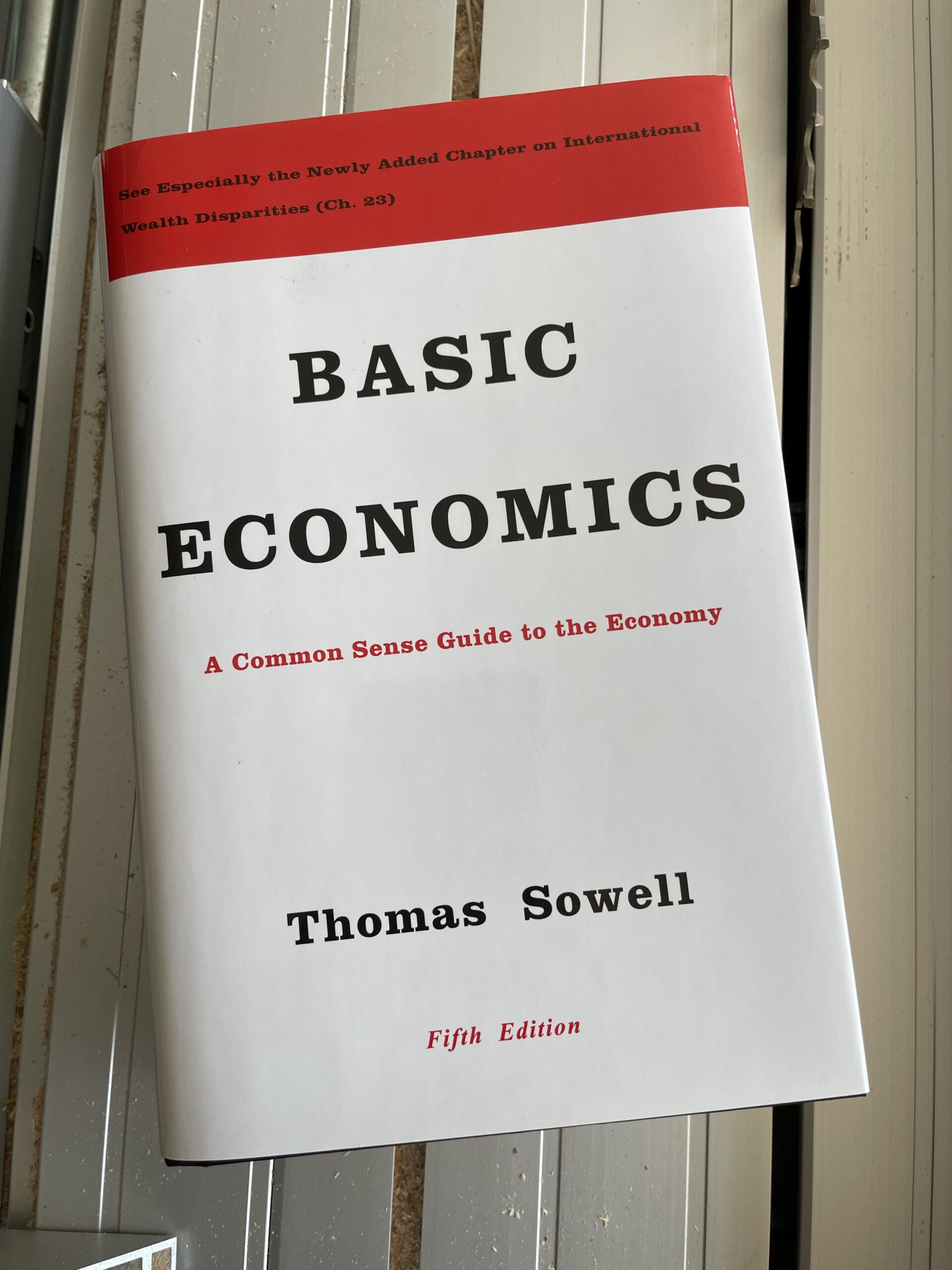 Basic Economics by Thomas Sowell